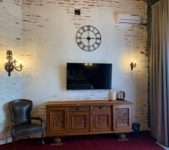 Комната в замке с одной кроватью и ванной в Валерия