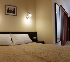 Трехместный номер в Аист