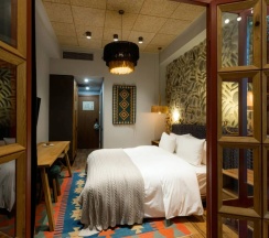 Двухместный номер Улучшенный (2 отдельные кровати) в Khedi Hotel