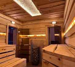 Студия с кухней с диваном и финской сауной "Леший" (сауна оплачивается отдельно) в Матросский