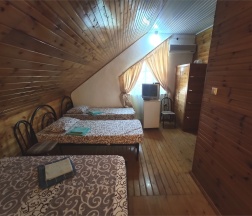 Четырехместный номер 2 этаж в Солнечный дворик