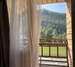 Двухместный номер с двуспальной кроватью с видом на горы в Чекаго