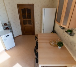 3-комнатные апартаменты улучшенные с балконом для 5 гостей в Степаненков