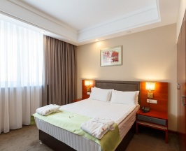 Двухместные апартаменты двуспальная кровать в Hotel Almaty MV Residence