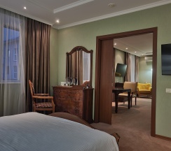 "Делюкс" двухместный с двумя раздельными кроватями в Brut hotel