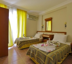 Номер Standard с балконом в Club Big Blue Suit Hotel