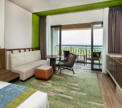 Двухместный номер Premium с видом на океан (двуспальная кровать) в Holiday Inn Resort Sanya Bay by IHG