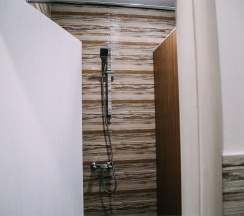 Место в  6-местном  женском номере в Good hostel