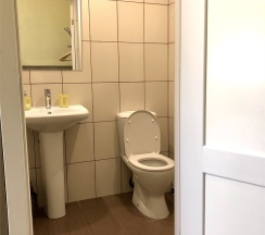 кровать в 6ти местном номере в Атмосфера