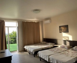 4-местный номер стандарт с видом на море в Лето