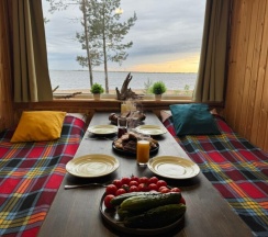 Номер с двумя раздельными кроватями и панорамным окном (вид на море) в Яндова губа