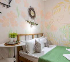 3-местный номер эконом с 1 односпальной и 1 двуспальной кроватью в Boho Botanica Hotel