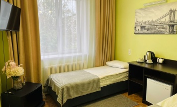 Двухместный стандартный номер с  двумя односпальными кроватями (1) в Сплав