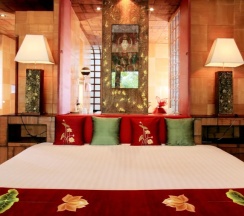 Двухместный люкс Beach Wing двуспальная кровать в Mom Tri's Villa Royale