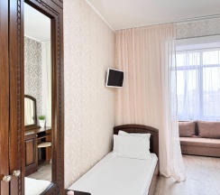 5ти местный комфорт-плюс с видом на бассейн в Эргес