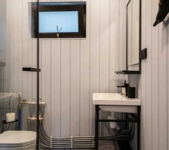 Коттедж c 1 комнатой с красивым видом из окна в Anttila hutor