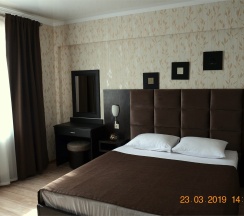 полулюкс с балконом и видом на море в AlexHome