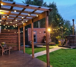 Дом с террасой в Wood place