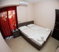 Трёхместный номер Standard с видом на море в Hotel Erioni