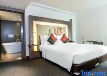 Четырёхместный люкс Deluxe в Hilton Garden Inn Bangkok Silom