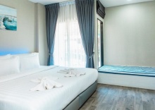 Двухместный номер Deluxe с балконом двуспальная кровать в Triple L Hotel Patong Beach