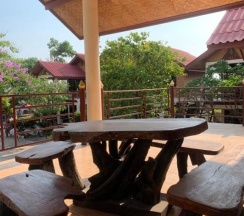 Коттедж с 2 комнатами в Avila Resort