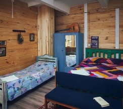 2-местный номер полулюкс в Каморка с лежанкой у окна