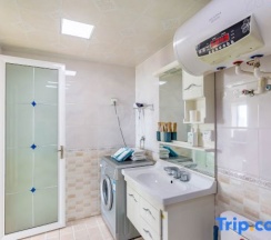 Люкс с 3 комнатами с видом на море в Rizhao Shuohai Seaview Homestay (Wanpingkou Branch)
