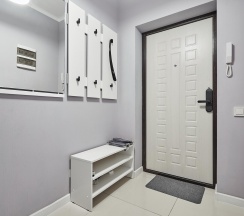 2-комнатные апартаменты люкс с 1 односпальной и 2 двуспальными кроватями в Ваш Комфорт Апарт на улице Дмитрия Благоева