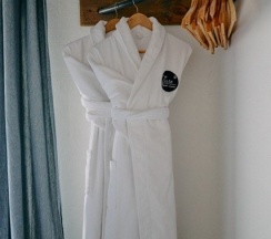 Коттедж с двумя спальнями в Поле