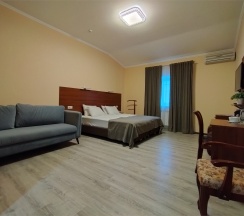 Сюит Джуниор в Boston