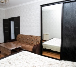 М.Горького 85Б. 1-комн.кв., 10-этаж, 127 в АнтиОтель