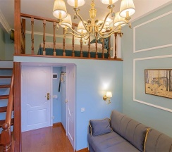 Двухуровневая студия в Цветной Петербург дом художников