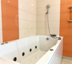 Семейный номер двухкомнатный в Bridge hotel