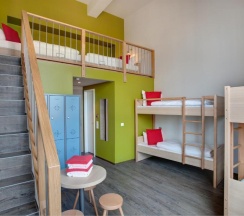 Кровать в общем номере в MEININGER Hotel Berlin Mitte
