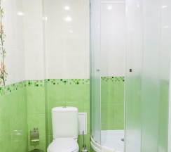 Двухкомнатный люкс с двумя раздельными кроватями в Рем Отель