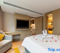 Люкс в Home2 Suites by Hilton Xishuangbanna Jinghong