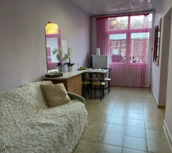 Семейный 3-х комнатный номер в Белые скалы