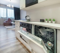 Апартаменты улучшенные с 1 двуспальной кроватью в Sky inn color