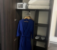 стандарт с  французским балконом в Валентина