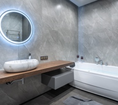 Двухместные апартаменты с балконом и с видом на горы двуспальная кровать в Apart hotel Colibri