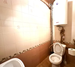 Дом с баней и мангальной зоной в Партия