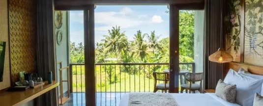 Двухместный номер Deluxe с балконом двуспальная кровать в Emana Akatara