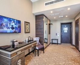 Стандарт двухместный с одной большой кроватью в Majestic Boutique Hotel Deluxe