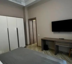 Сюит с видом на Гагру и море с балконом в Garden Resort