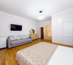 Семейный номер с балконом в Империя by Viva Hotels Group