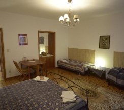 Четырёхместный номер Standard в B&B Arabesque