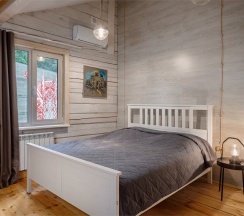 Дом в лесу в Odin House