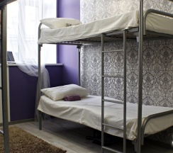 Кровать в общем номере (женский номер) в Head Hostel
