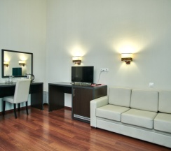 Трехместный номер с видом на горы в GP Грааль Ахцу